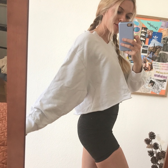 Wild Fable Notched Crop Pullover Sweatshirt - Picture 4 of 7